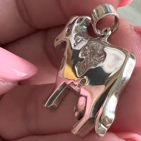 Ultra RARE COW pendant James AveryCOLLECTORS PIECE
